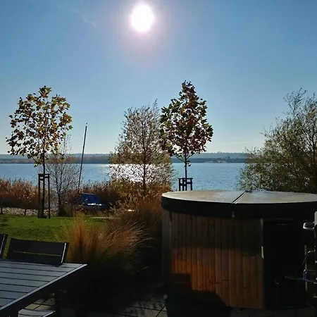 Holiday House House On Muehlfeldsee Lobnitz (Saxony)
